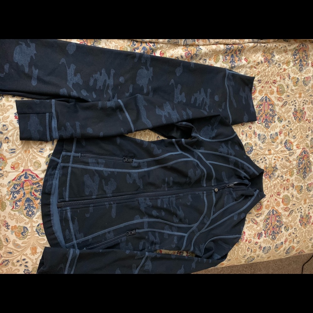 Lululemon Define Jacket leggings Camo Size 4